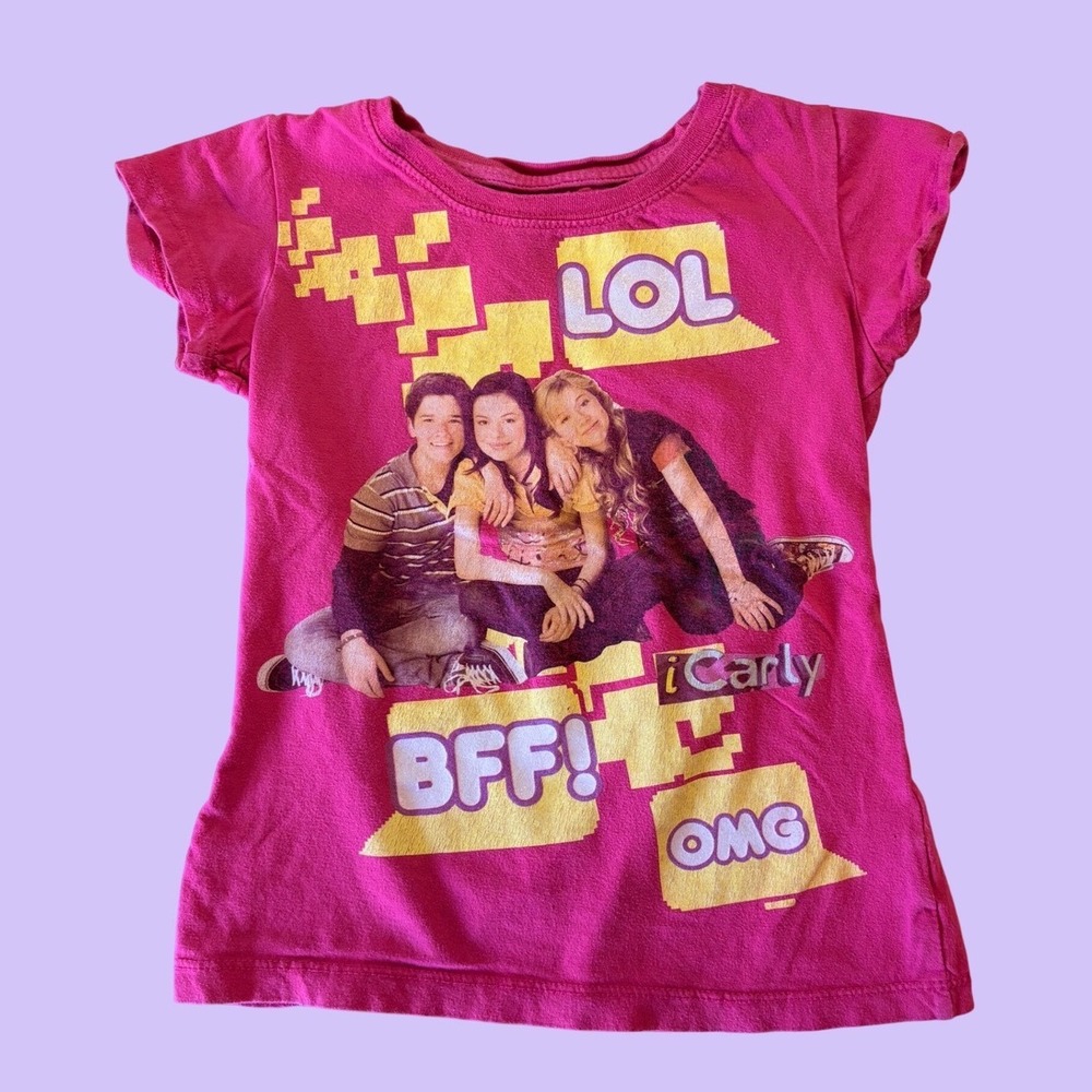 Y2K Vintage Nickelodeon iCarly Graphic Baby Tee Pink Scene #17
